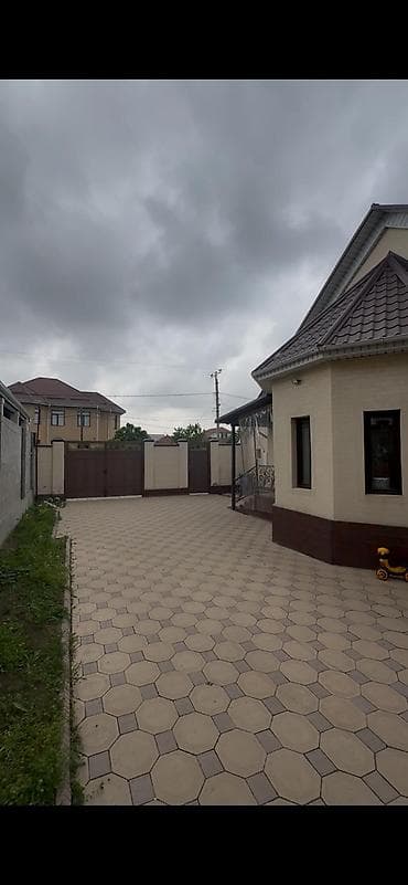 180 м², 6 комнат at lalafo.kg 180 м², 6 комнат