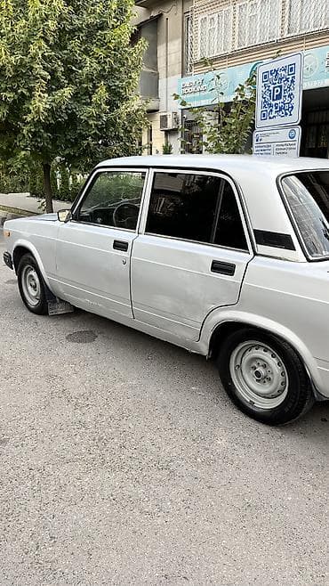 2107: ВАЗ (ЛАДА) 2107: 2010 г., 1.5 л, Механика, Бензин, Седан — 4