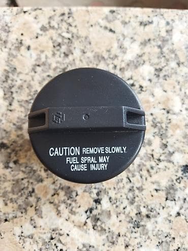 колпачки на ниппель: Лючок бензобака Toyota Аналог — 3