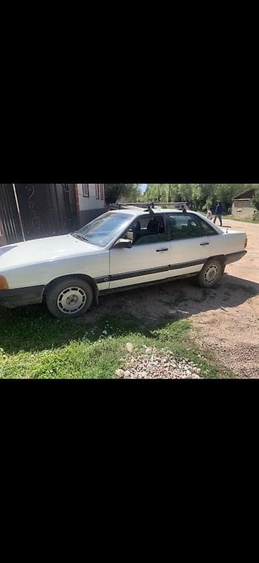 Продажа авто: Audi 100: 1985 г., 2 л, Механика, Бензин, Седан — 5