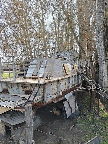 Спорт и хобби: Судно стальное, корпус на стапеле - Материал: сталь, сварной корпус с — 1