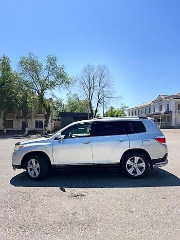 Toyota Highlander: 2011 г., 3.5 л, Бензин, Кроссовер — 7