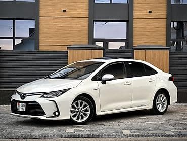 prius v: Toyota Corolla: 2020 г., 1.8 л, Вариатор, Гибрид, Седан — 2