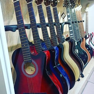 электрогитара для новичка: Гитара для начинающих. Дом торговли. улица Абдурахманова 152. Цум 4 — 1