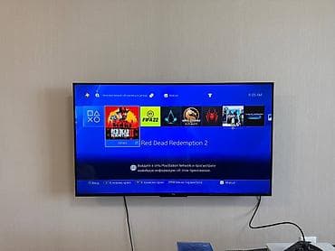 игры playstation 4: PlayStation 4 Slim (белая), комплект для игр - Консоль Sony — 4