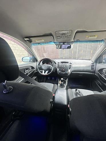 запчасти на киа бишкек фото: Kia Ceed: 2012 г., 1.6 л, Кол менен иштөөчү, Бензин, Хетчбек — 8