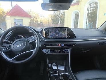 Транспорт: Hyundai Sonata: 2021 г., 2 л, Автомат, Газ, Седан — 4