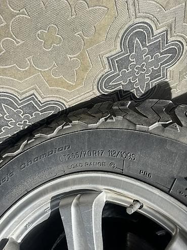 грязовые шины: Шины 265 / 70 / R 17, Всесезонная, Комплект, Внедорожные (АТ/МТ), BFGoodrich — 4