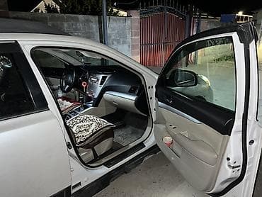 aydi c4: Subaru Outback: 2010 г., 2.5 л, Механика, Бензин, Универсал — 2