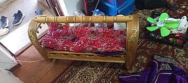 Люлька, Колыбель, Дерево, цвет - Красный at lalafo.kg Люлька, Колыбель, Дерево, цвет - Красный