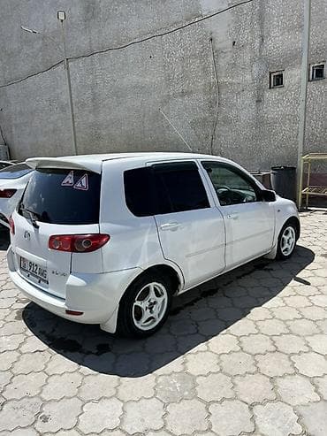 Mazda Demio: 2004 г., 1.3 л, Автомат, Бензин, Хэтчбэк — 3