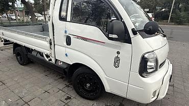 болоны: Kia Bongo 3 — компактный бортовой грузовик с двухместной кабиной и — 2