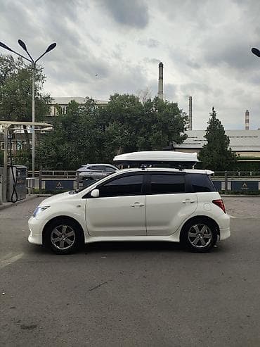 bi: Toyota Ist: 2004 г., 1.5 л, Автомат, Бензин, Хэтчбэк — 7