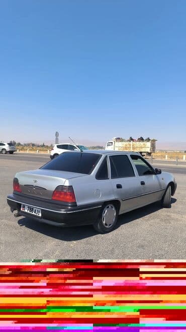 машины нексия: Daewoo Nexia: 2005 г., 1.5 л, Газ — 3