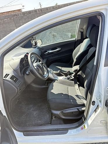 католизатор скупка: Toyota Auris: 2011 г., 1.8 л, Автомат, Гибрид, Хэтчбэк — 6