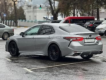 geely l7: Toyota Camry: 2022 г., 2.5 л, Типтроник, Бензин, Седан — 3