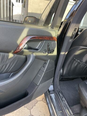 c class: Mercedes-Benz S-Class: 2004 г., 5 л, Автомат, Бензиновая, Седан — 5