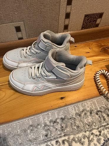 Кроссовки детские/подростковые, высокие. - Цвет: светло‑серый с