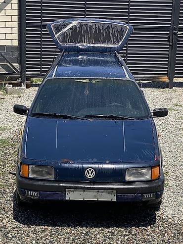 Volkswagen Passat Variant: 1990 г., 1.8 л, Механика, Бензин, Универсал