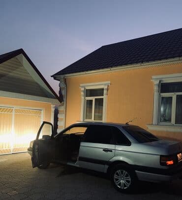 Продажа авто: Volkswagen Passat: 1988 г., 1.8 л, Механика, Бензин, Седан — 9