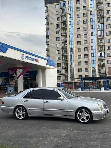 mers 210: Mercedes-Benz E-Class: 2002 г., 2.6 л, Автомат, Бензин, Седан — 1