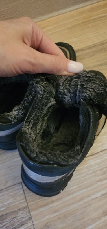 детская обувь сноубутсы: Детские б/у ботинки, кожаные. в отличном состоянии. размер 29 — 3