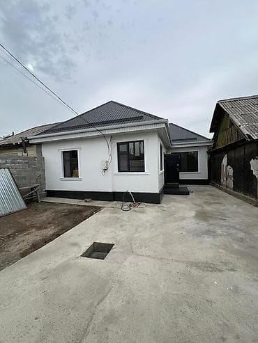 Үйлөрдү ижарага берүү: 80 м², 3 бөлмө, Унаа токтотуучу жай, Забор, тосулган — 6