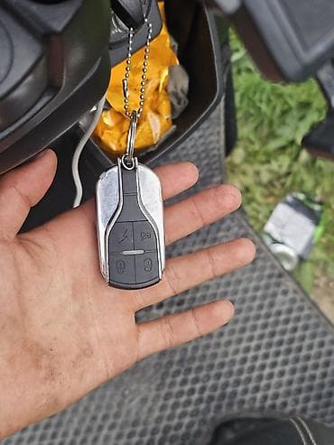 электронный ролик: Тип скутера 180 куб. см, Бензин, Б/у — 5