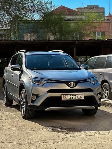 Toyota RAV4: 2017 г., 2.5 л, Автомат, Бензин, Кроссовер