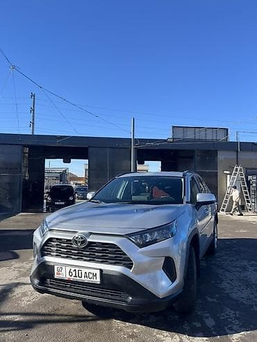 Toyota RAV4: 2020 г., 2.5 л, Автомат, Бензин, Кроссовер