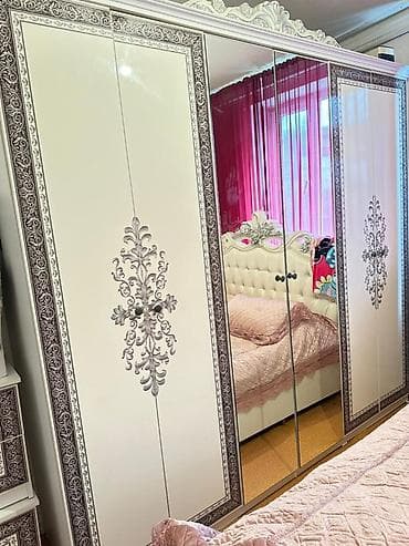 пластиковые комоды бишкек: Спальный гарнитур в классическом стиле с резным орнаментом. Состав — 4