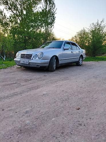 lexus 2004: Mercedes-Benz E-Class: 2002 г., Седан — 1