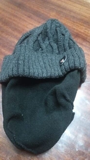 Головные уборы: Продаю шапку! Очень теплая!
Размер шапки небольшой — 3