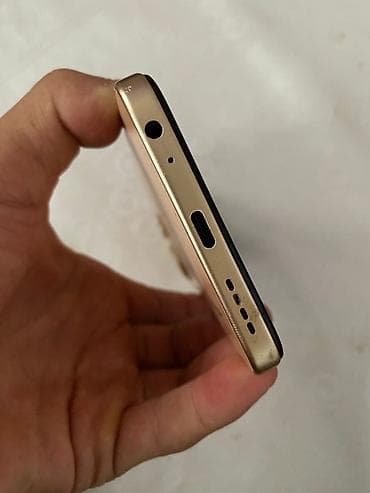 микрофон ош: Infinix Smart 9 HD, Колдонулган, 128 ГБ, түсү - Алтын, 2 SIM — 3