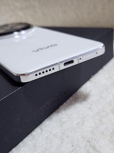 a 11: Vivo X200 Pro, 256 ГБ, цвет - Белый, 2 SIM — 3