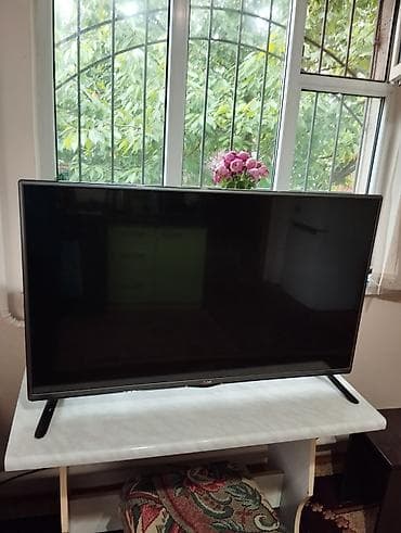lg oled: Продаю в связи с переездом телевизор Lg в месте с подставкойв — 3