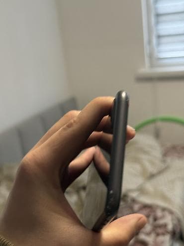 телеви: IPhone 8 Plus, Новый, 256 ГБ, Jet Black, Защитное стекло, Кабель, 100 % — 6