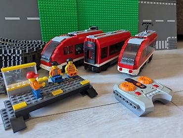 Игрушки: 7938 — вагоны в полном комплекте, все детали на месте. Рельсы — 2