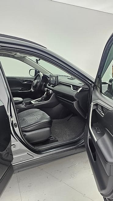 тайота марки: Toyota RAV4: 2019 г., 2.5 л, Автомат, Бензин, Кроссовер — 9