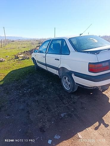 corolla runx: Volkswagen Passat: 1990 г., 1.8 л, Ручные, Седан — 3