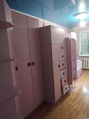 Детский мебельный комплект в нежно‑розово‑сиреневой гамме. СРОЧНОО at lalafo.kg Детский мебельный комплект в нежно‑розово‑сиреневой гамме. СРОЧНОО