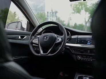 китайские электрокары: Changan Eado: 2024 г., Электромобиль, Седан — 3