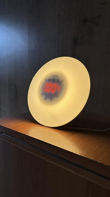 дешевые люстры бишкек: Будильник‑лампа Philips Wake‑Up Light - Функция «рассвет»: плавное — 3