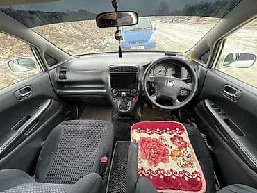 хонда фиит: Honda Stream: 2001 г., 2 л, Автомат, Бензин, Минивэн — 4