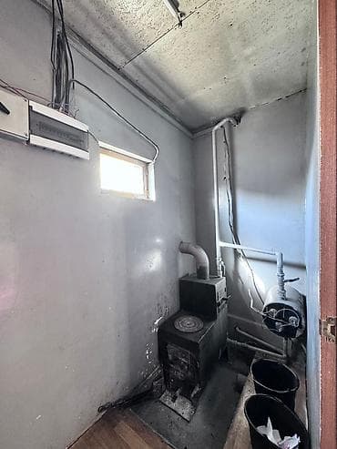 часть дома: Продается Участок с домом С. Байтик Центр Ул . Ала -Арча Участок — 9