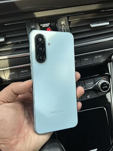 Samsung Galaxy A20, Б/у, 256 ГБ, цвет - Голубой, 2 SIM