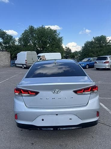 geely coolray: Hyundai Sonata: 2019 г., Автомат, Газ, Седан — 7
