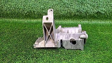 е38: Кронштейн опоры двигателя Е39 Е38 1 702 638 Год 1996 В отличном — 3