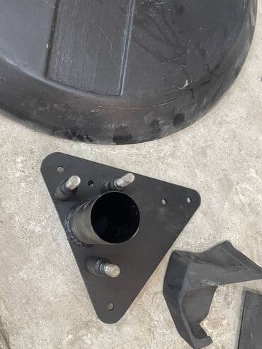 аксессуары для серверных стоек полки стационарные: Продаю на гелик, Гелендваген, g500 gelendwagen, g класс, кронштейн — 6