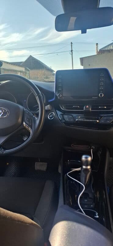 машина в рассрочку бишкек без первоначального взноса: Toyota C-HR: 2020 г., 2 л, Вариатор, Бензин, Кроссовер — 8